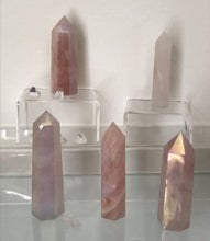 Load image into Gallery viewer, Angel Aura Rose Quartz Cut Base Point
