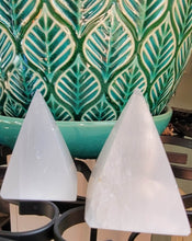 Load image into Gallery viewer, Selenite Pyramid