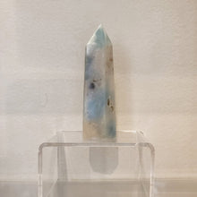 Load image into Gallery viewer, Caribbean Calcite Cut Base Point