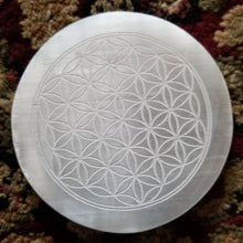 Load image into Gallery viewer, Selenite Rounds