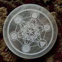 Load image into Gallery viewer, Selenite Rounds