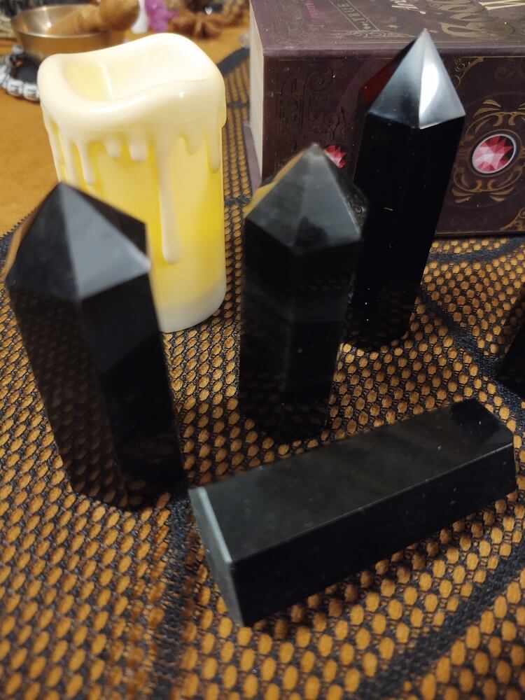 Black Obsidian Point