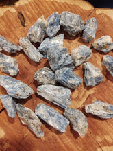 Load image into Gallery viewer, Blue Kyanite Specimen
