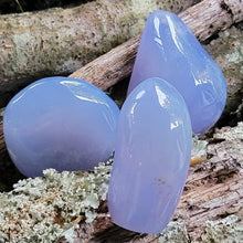 Load image into Gallery viewer, Blue Chalcedony Form
