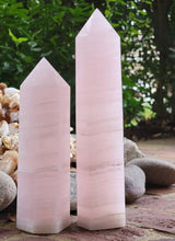 Load image into Gallery viewer, Mangano Calcite Tower
