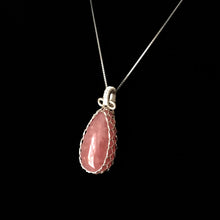 Load image into Gallery viewer, Rhodochrosite Necklace Wire Net Drop
